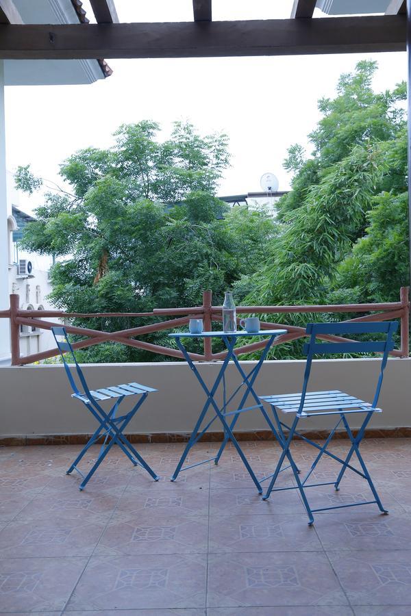 Nomads Nest Vandrarhem Hyderabad Exteriör bild